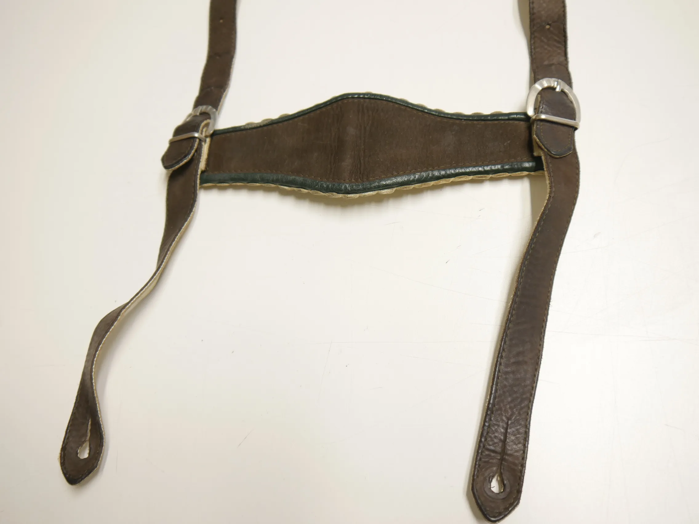 70/80er Vintage Lederhose Hosenträger braun blanker Latz Wildleder L: 102 cm