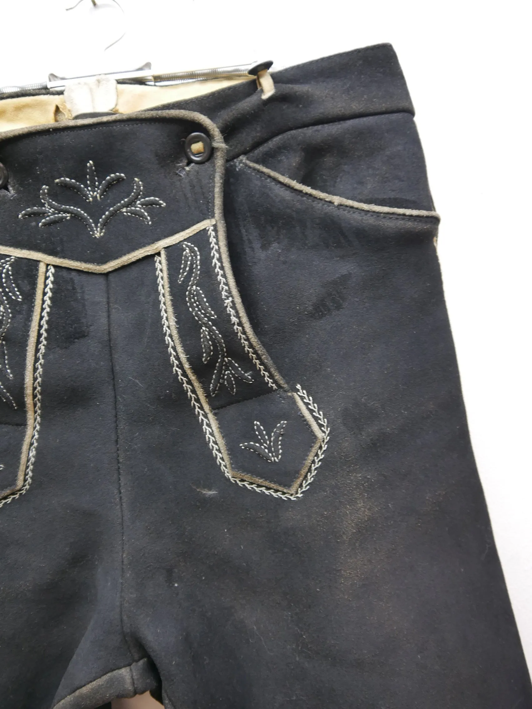 Bergfreund echt sämisch Elch dicke Kniebund Lederhose schwarz Stickerei Gr.48