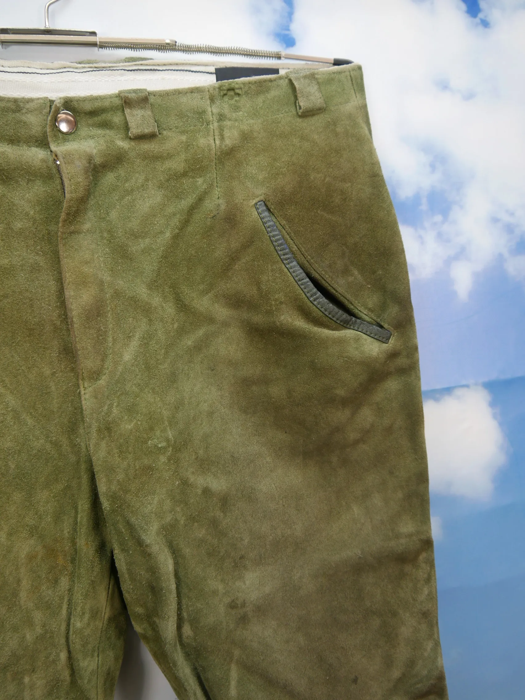 Schlicht und traditionell alte schöne verspeckte Kniebund Lederhose Gr.25 / 50