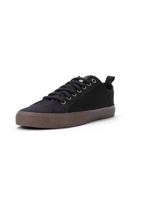 Unisex Canvas Sneaker