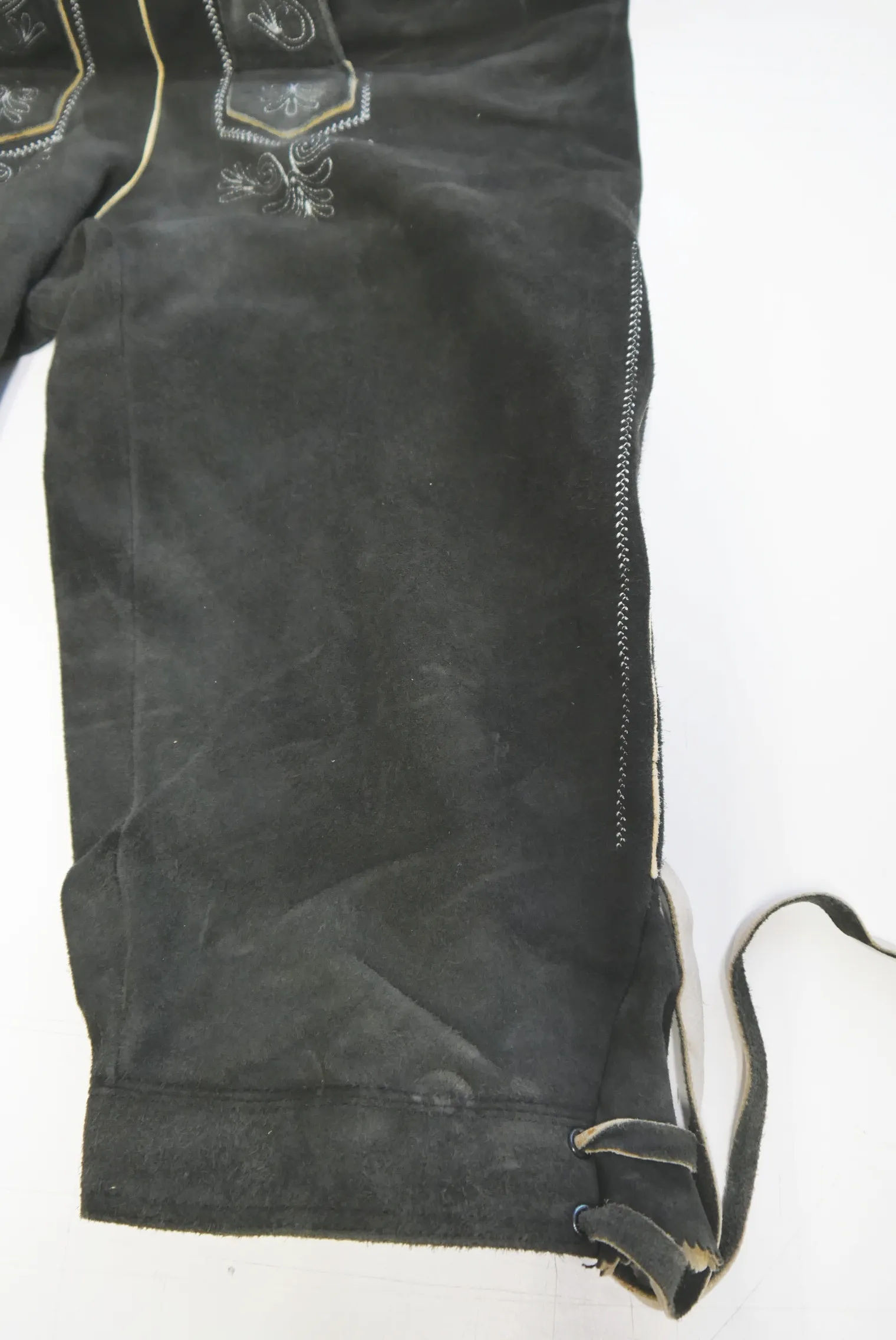 Zeiler Lederhose sämisch Wildbock Wildziege Kniebund Stickerei schwarz Gr.52