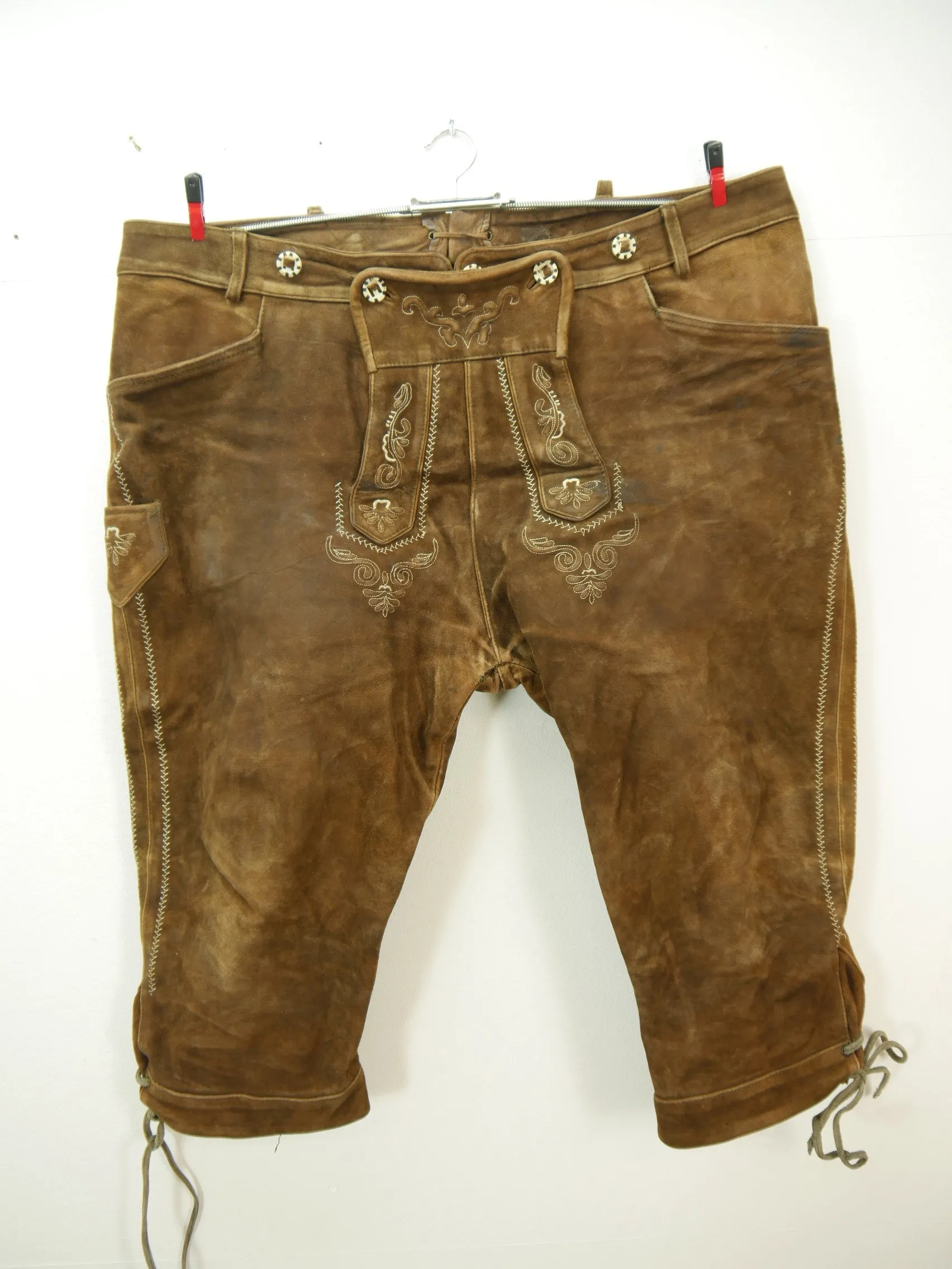 Ziegenvelour Stickerei Lederhose schön speckig Kniebund braun Gr.58
